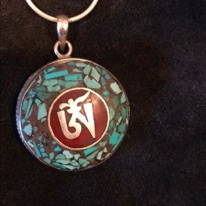 Vintage sterling silver pendant